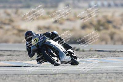 media/Dec-07-2025-CVMA (Sun) [[3e7d2de5dc]]/Race 12- Formula 40 MW and LW/